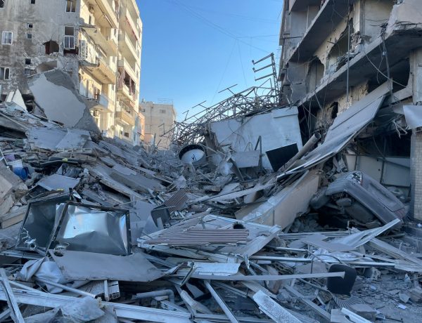 إذاعة صوت الفرح تحت الركام… 36 عامًا من الذاكرة تُمحى جراء العدوان