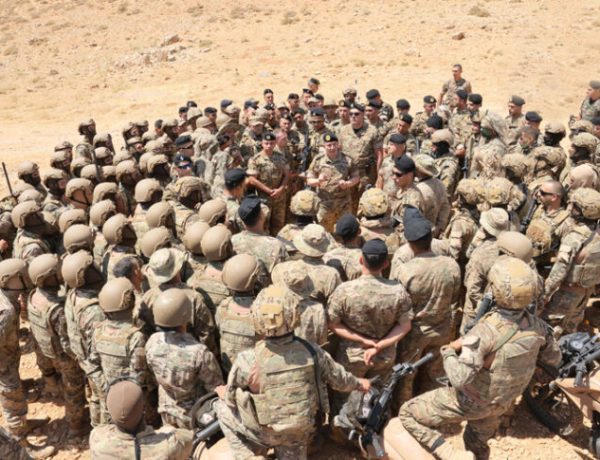 العماد هيكل: لن نتخلى عن مهماتنا الأساسية في الدفاع عن كل شبر من أرضنا